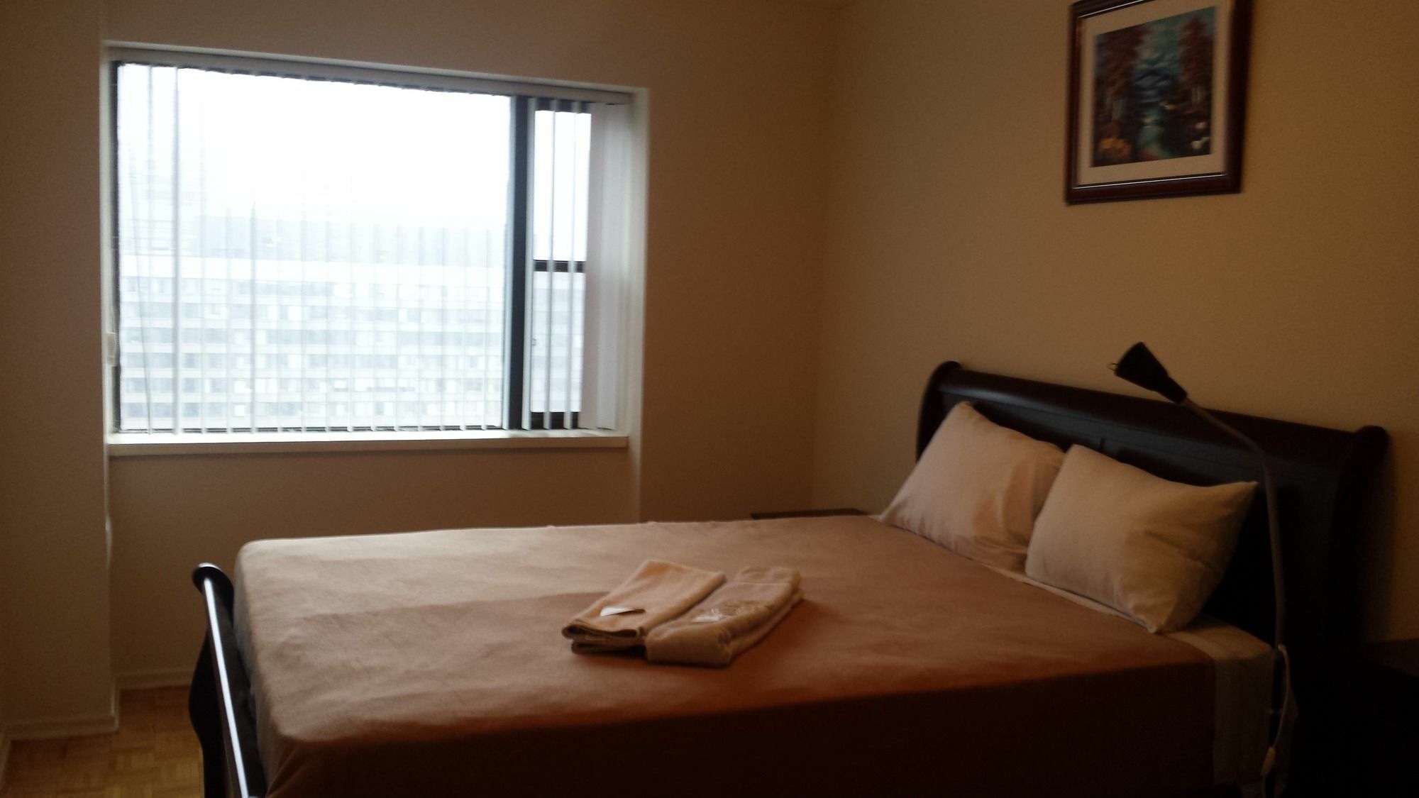 Apartmán Toronto Furnished Living-Gerard Exteriér fotografie